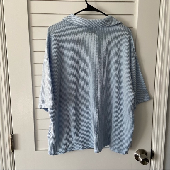 Simply Southern Urban Ribbed V-Neck Collared Light Blue Blouse Size XL NWT - Picture 5 of 5